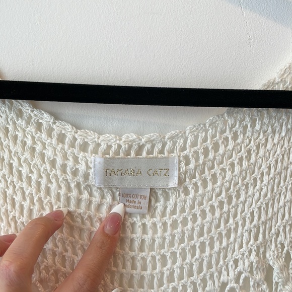 Tamara Cruz cover up - Picture 4 of 4